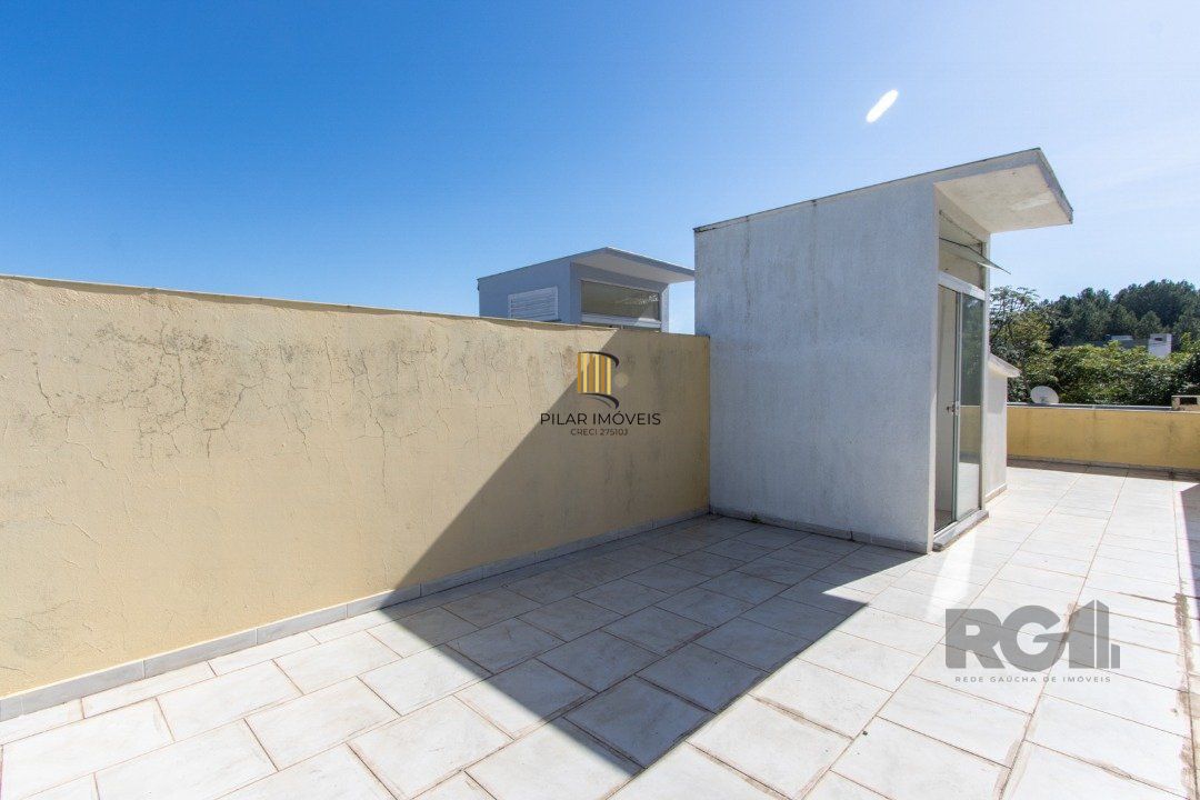 Casa para Venda - 204m², 3 quartos, 2 suites, 1 vaga - Caminhos do Sol - Guarujá