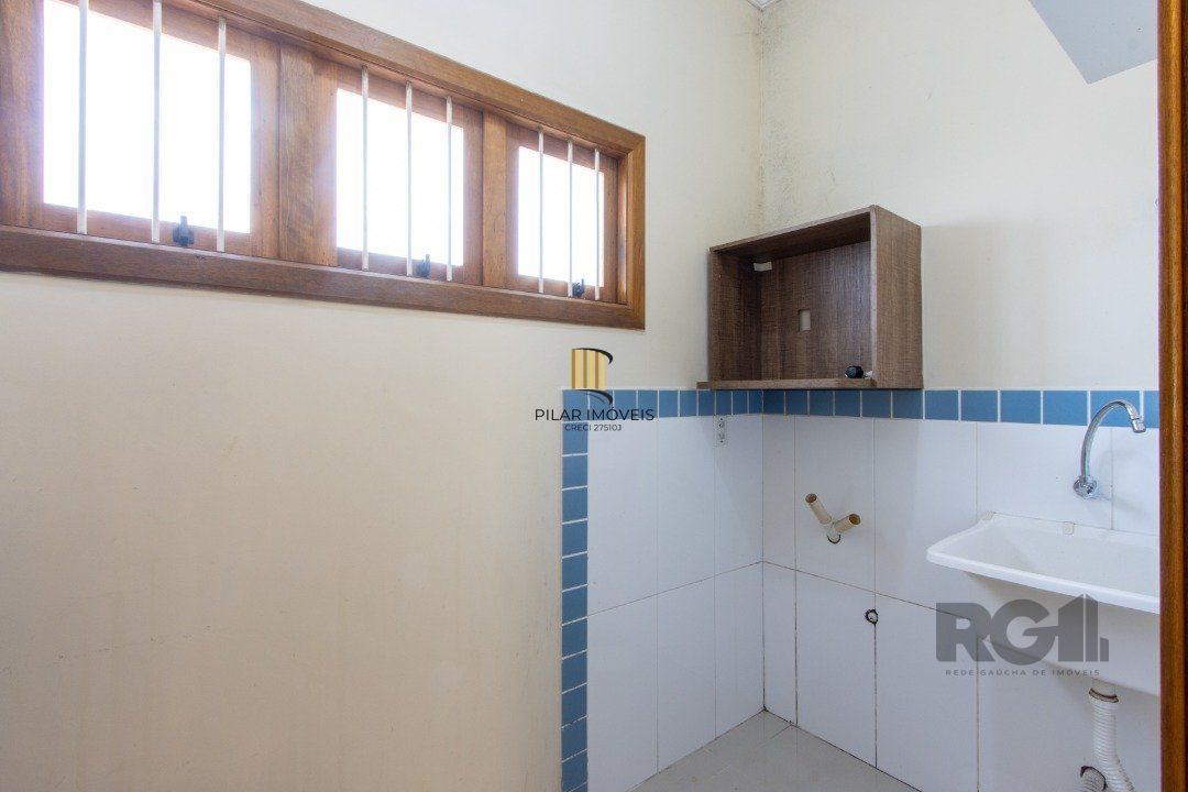 Casa 3 dormitórios no bairro Hípica