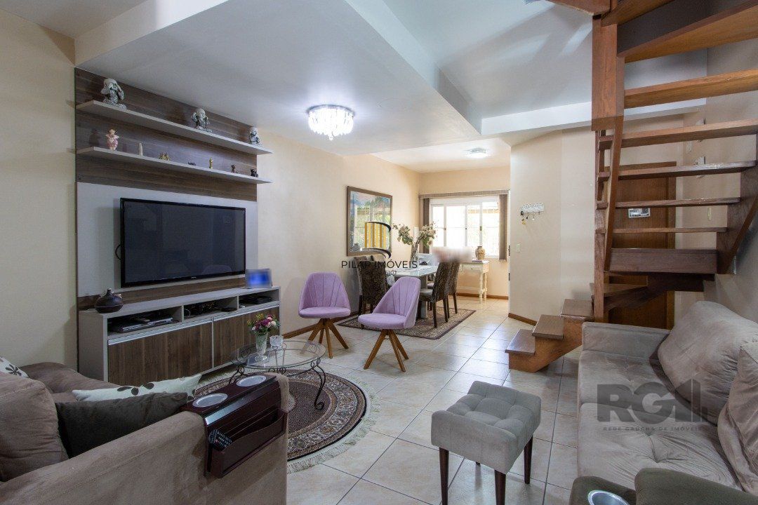 Casa 3 dormitórios no bairro Espírito Santo