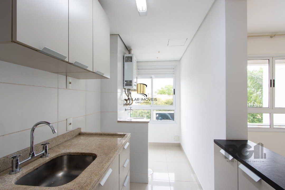 Apartamento semi-mobiliado, com área privada de 50,95 M2