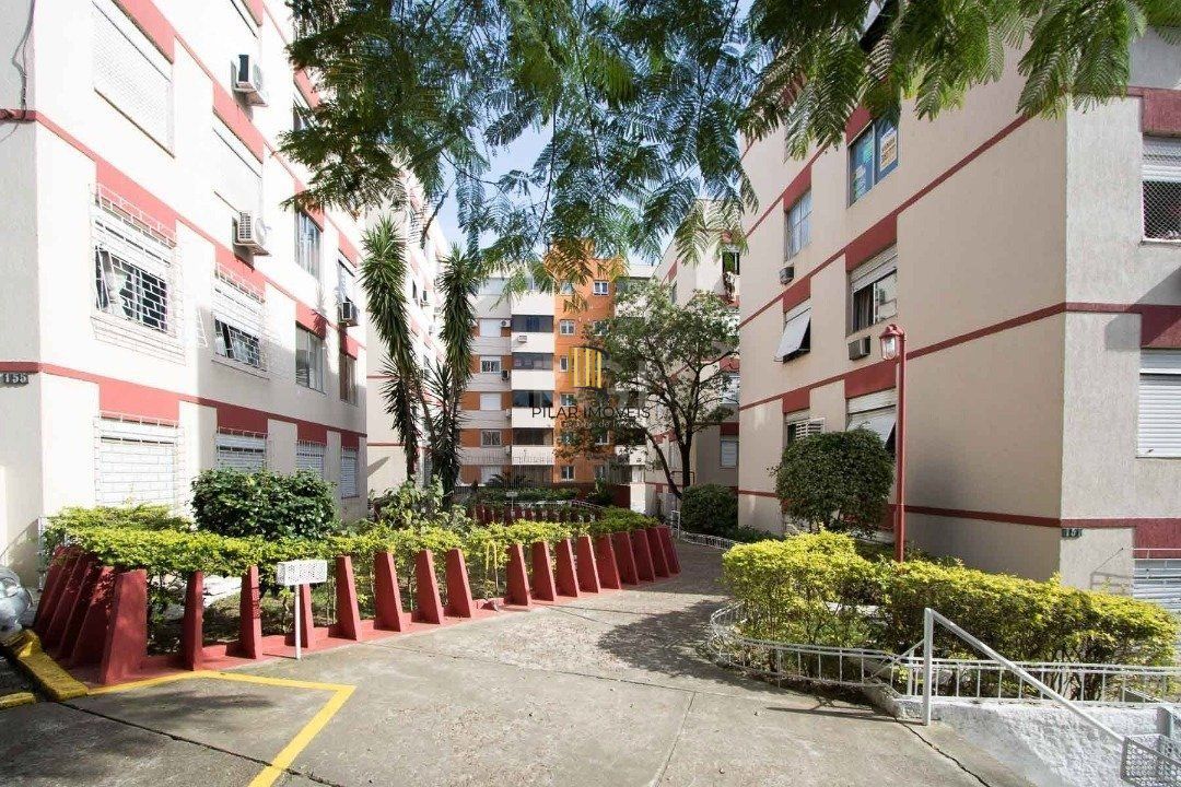 Apartamento de 1 dormitório, com vaga de garagem escriturada, próximo da Av. Otto Niemeyer.