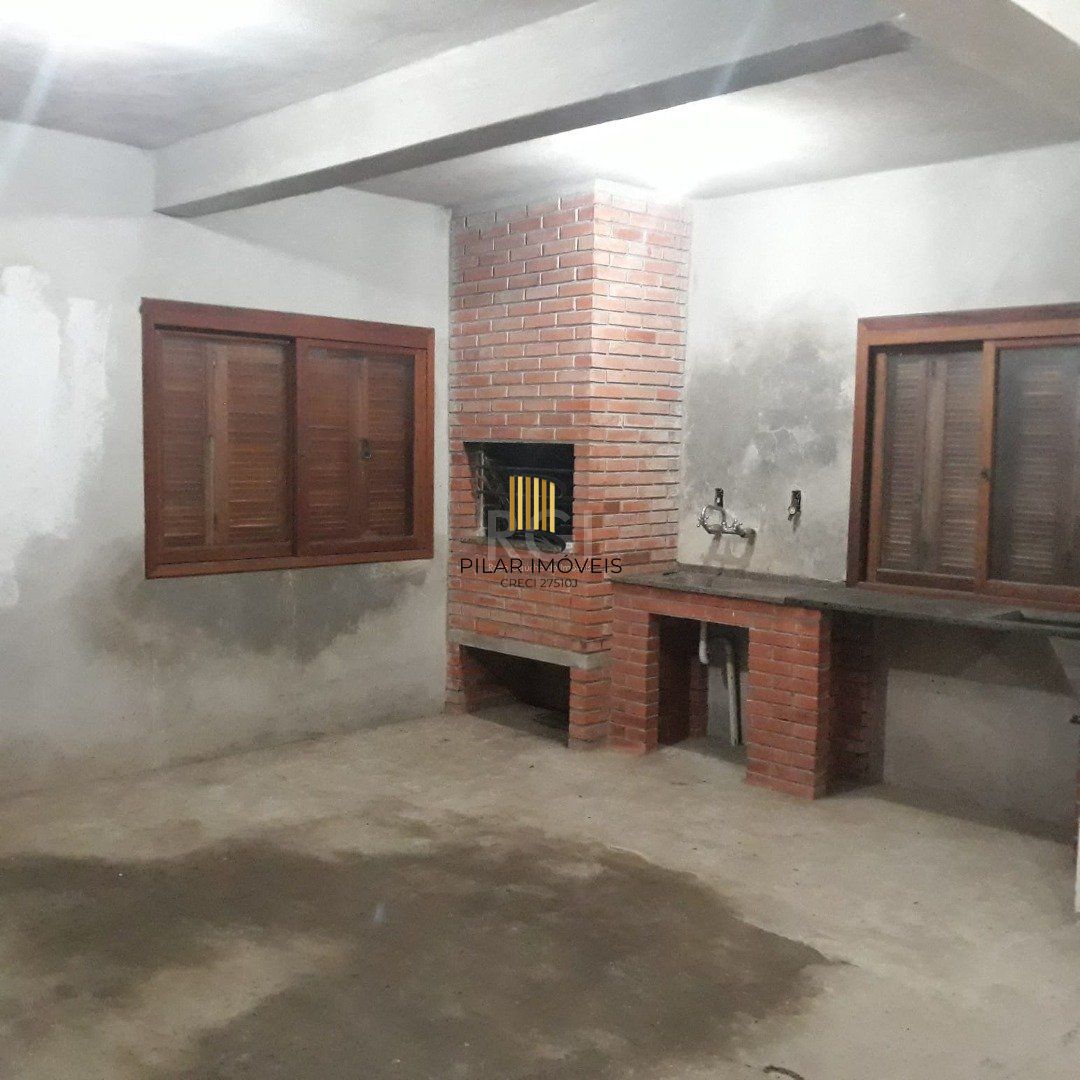 Casa 3 dormitórios no bairro Martinica