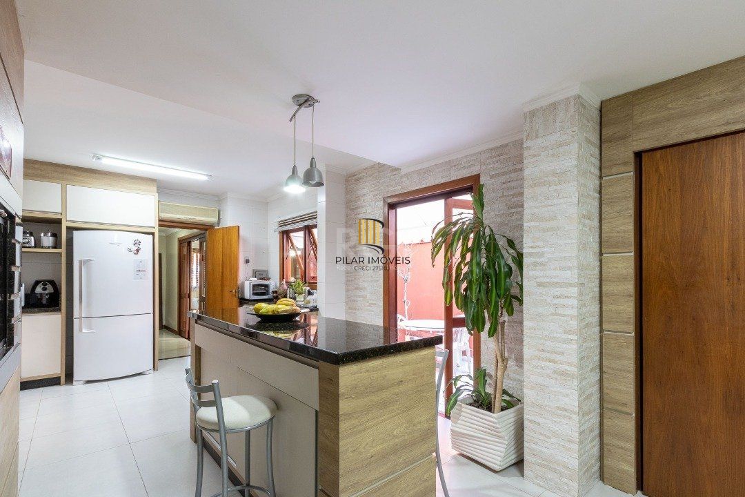Casa Condominio para Venda - 286.89m², 4 dormitórios, sendo 2 suites, 2 vagas - Cristal