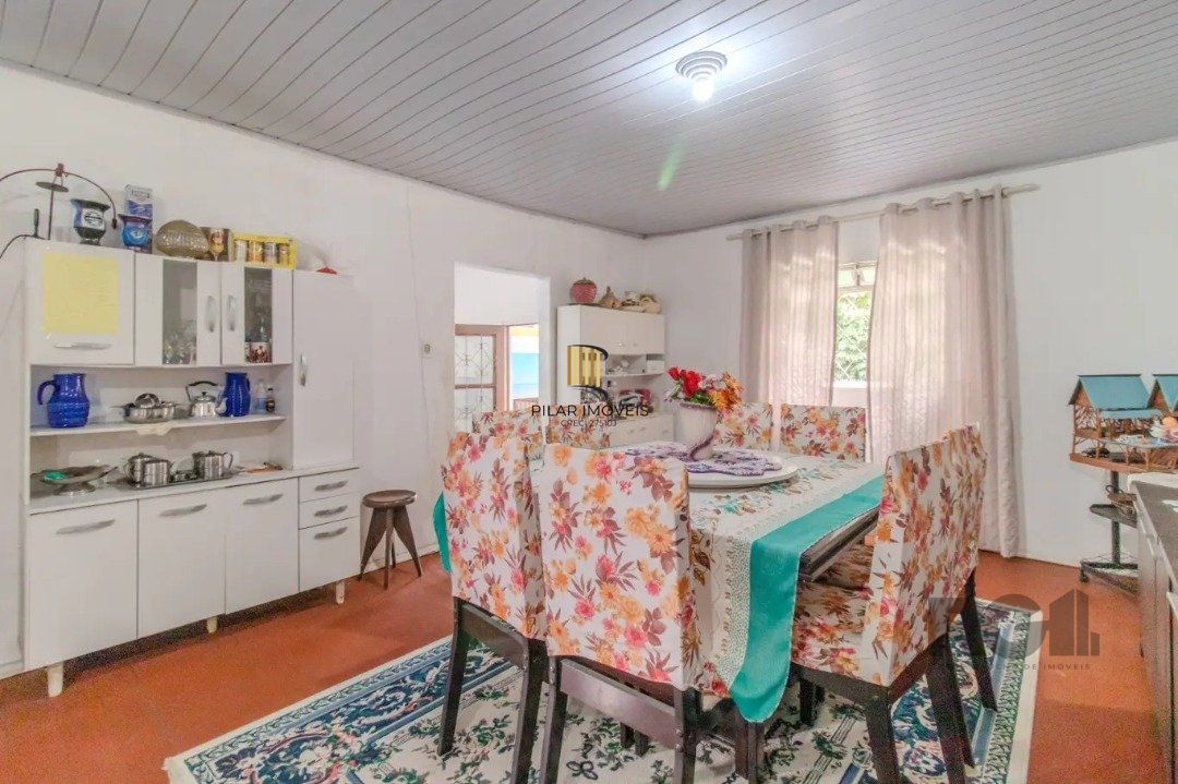 Casa para Venda - 251m², 5 dormitórios, 3 vagas - Nonoai