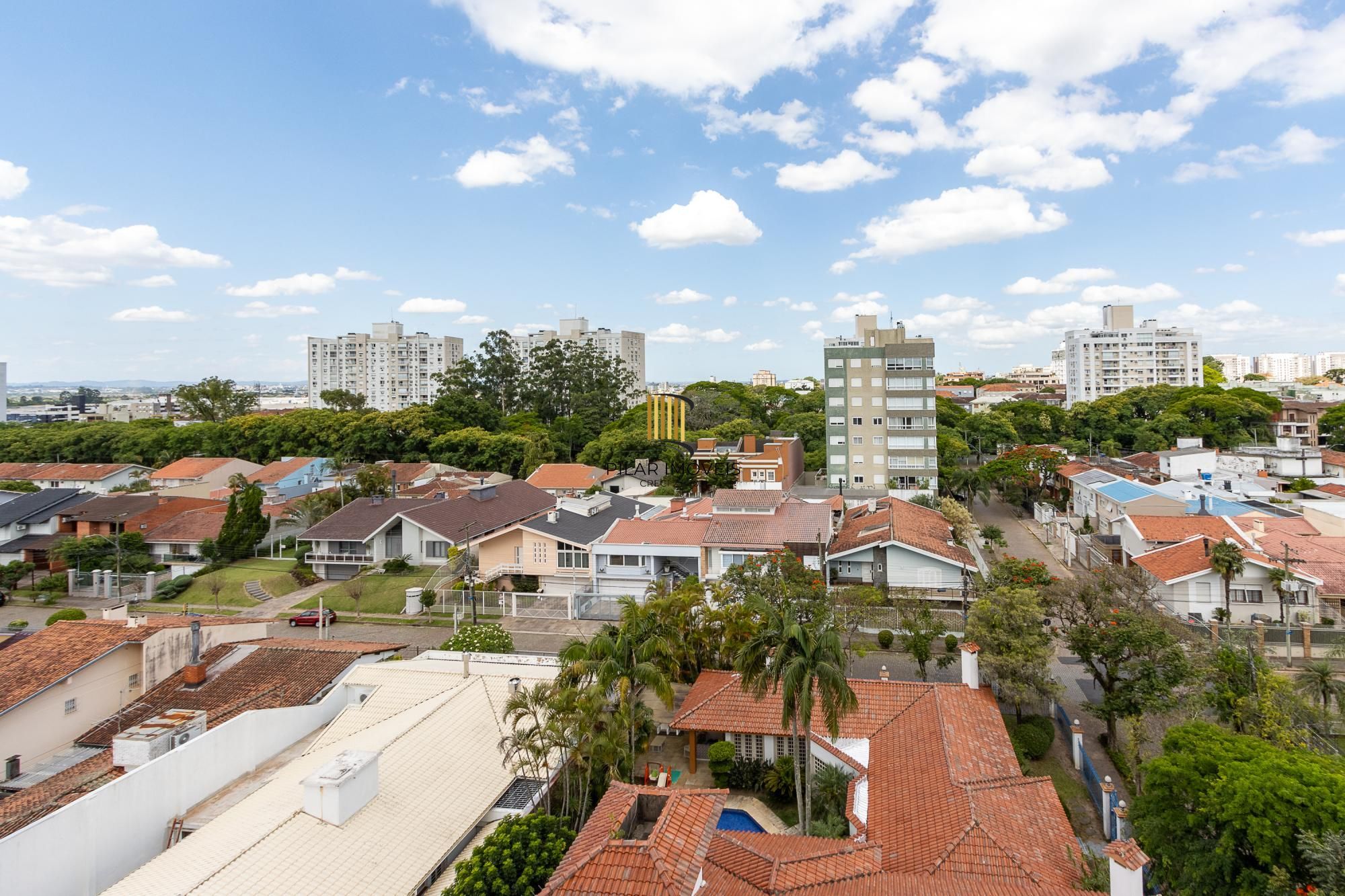 Apartamento de 3 dormitórios, 3 suítes, e 4 vagas, no bairro Jardim Lindoia