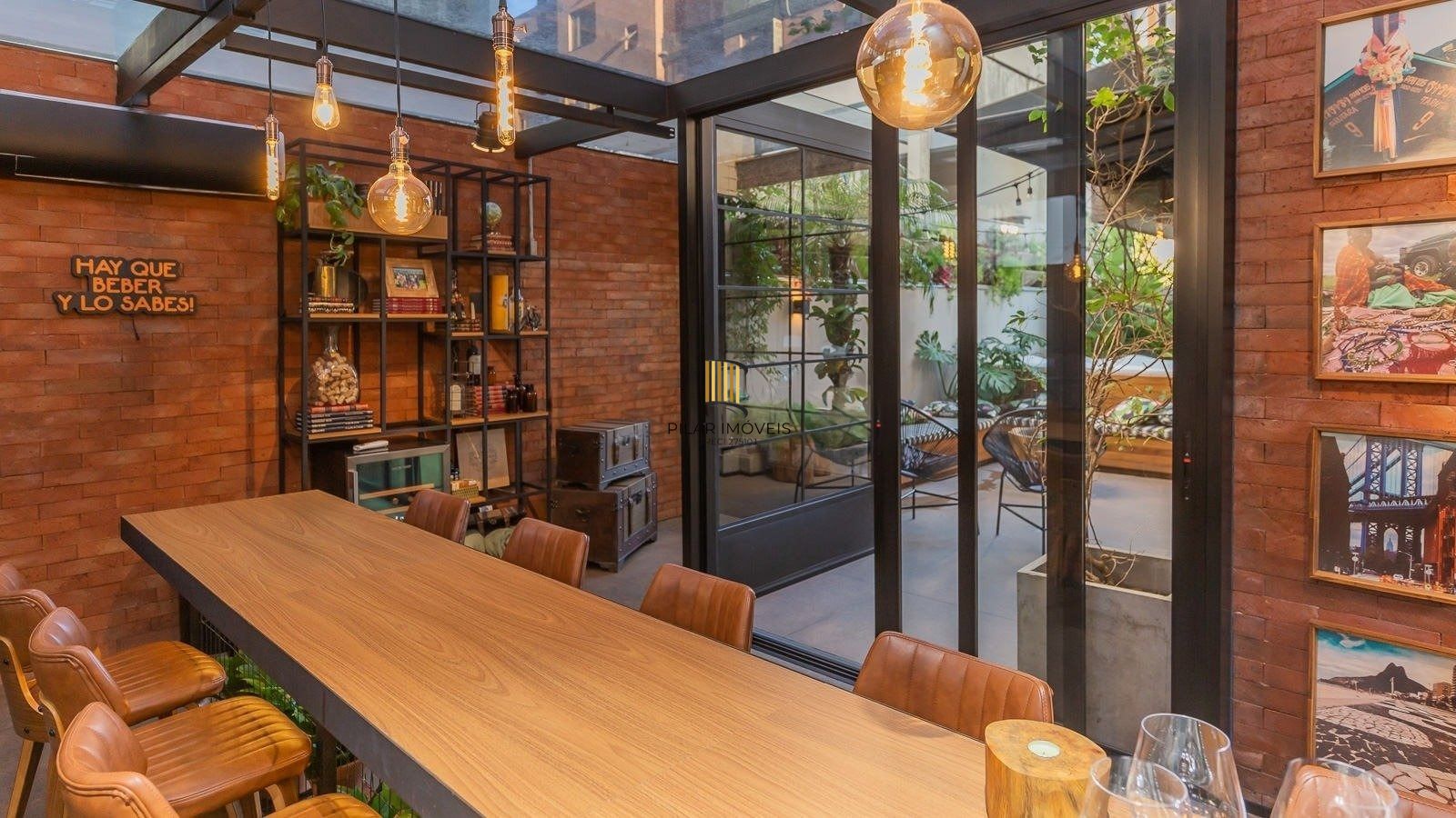 Apartamento Garden com 169m² e 2 dormitórios, 1 suíte, 2 vagas no bairro Petrópolis