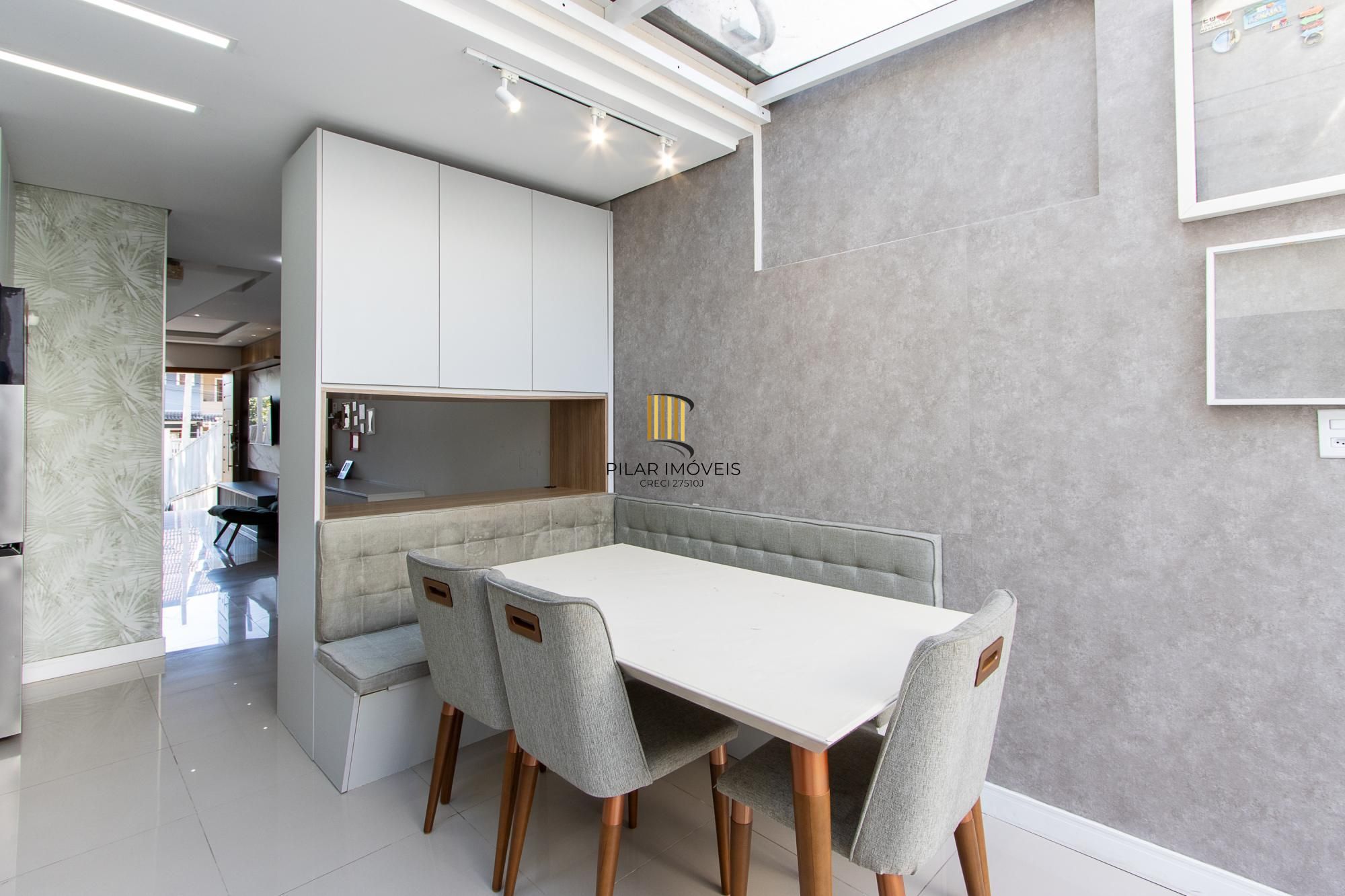 Ótima casa com 3dormitórios 1 suite no bairro Tristeza