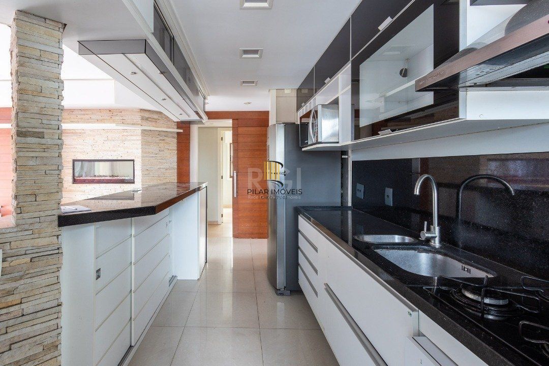 Apartamento 3 dormitórios no bairro Petrópolis