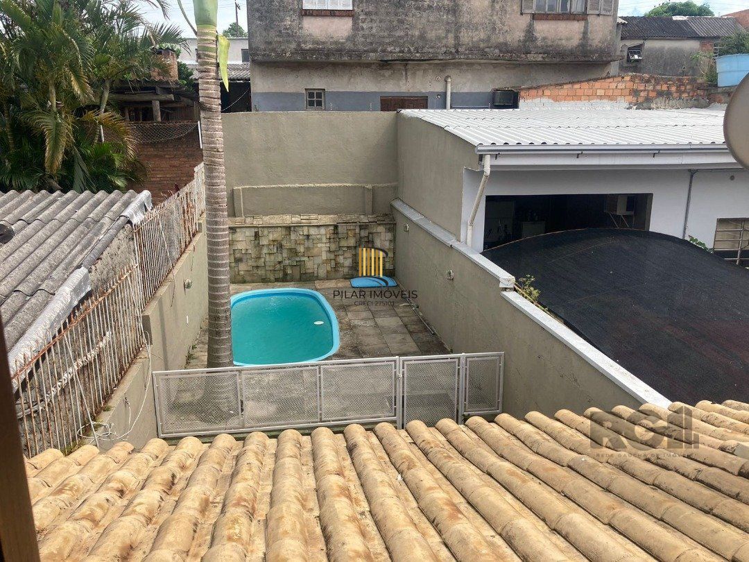 CASA | 2 DORMITÓRIOS | 1 SUÍTE | 2 VAGAS | PISCINA | SACADA | BAIRRO HÍPICA | ZONA SUL