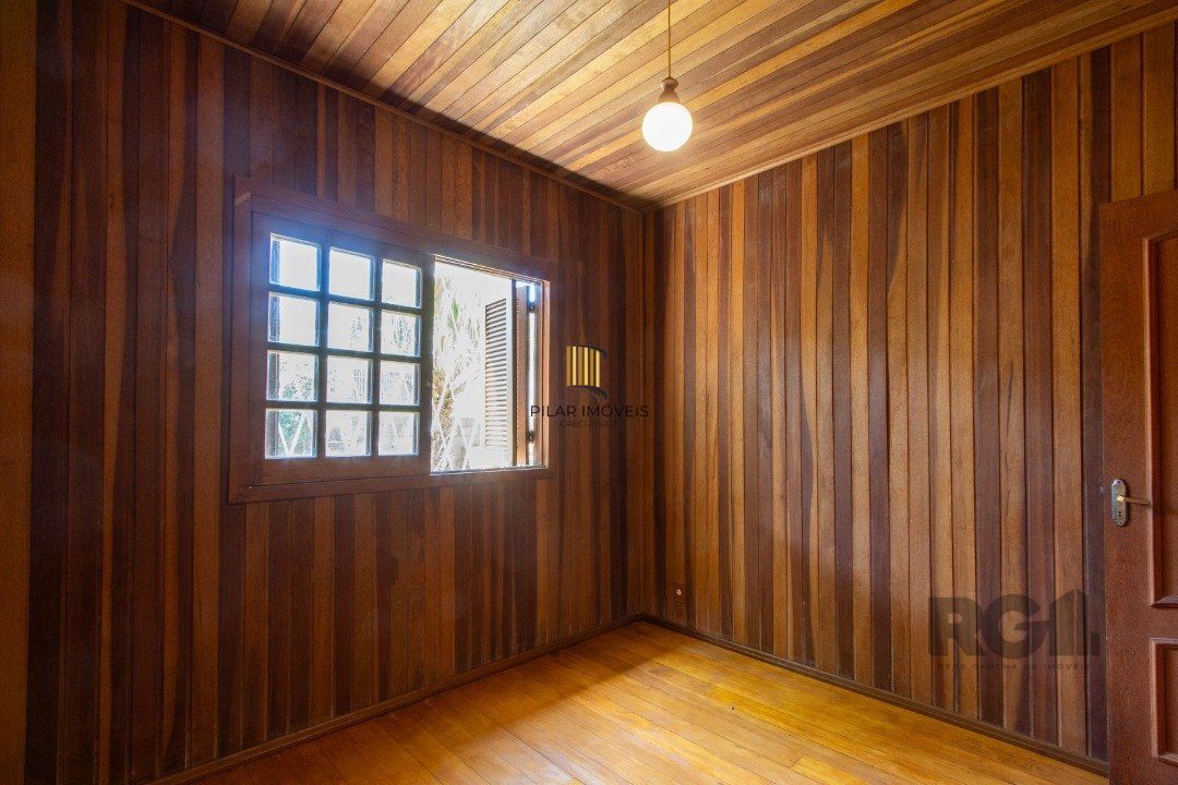 Casa 4 dormitórios no bairro Espírito Santo