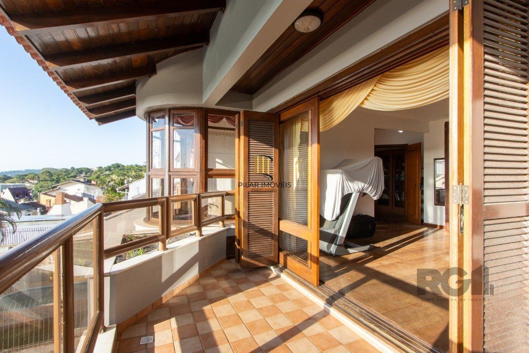 Casa 3 dormitórios no bairro Ipanema