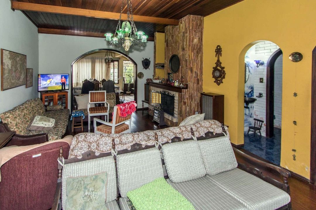 Casa para Venda - 228.93m², 4 dormitórios, sendo 3 suites, 3 vagas - Vila Assunção