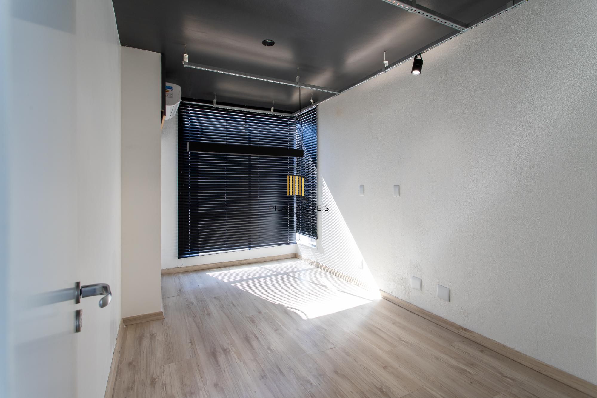 Andar inteiro com 214 m²