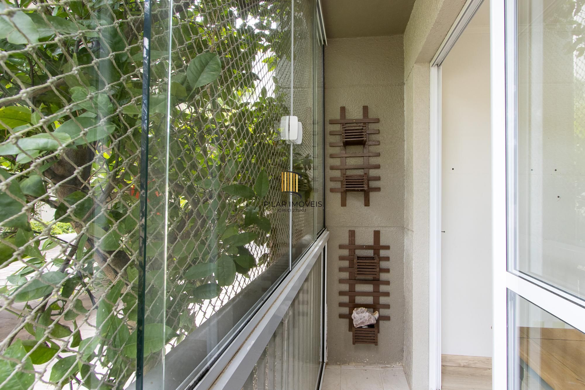 Apartamento com dois quartos e dois banheiros Zona Sul