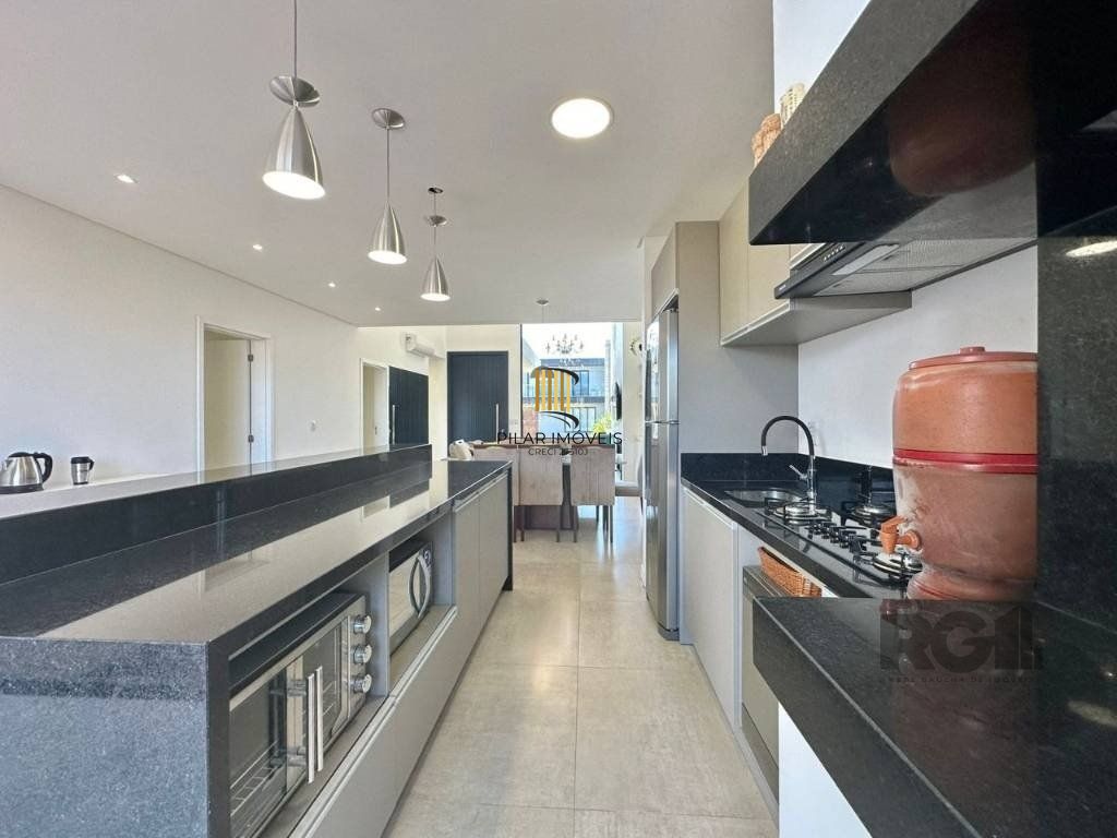 Casa 4 dormitórios no bairro Remanso
