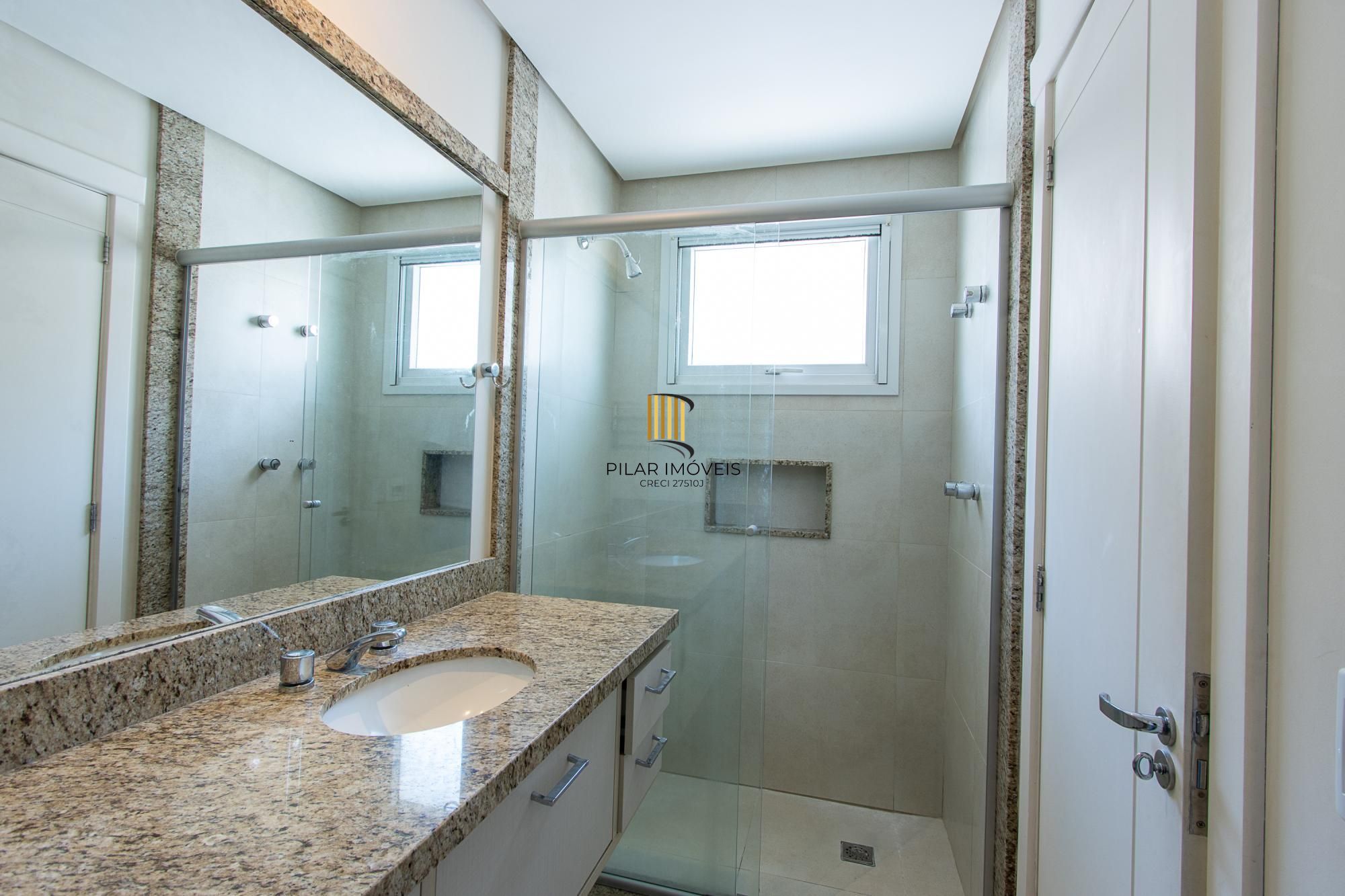 Casa de Condomínio 4 dormitórios no bairro Belém Novo