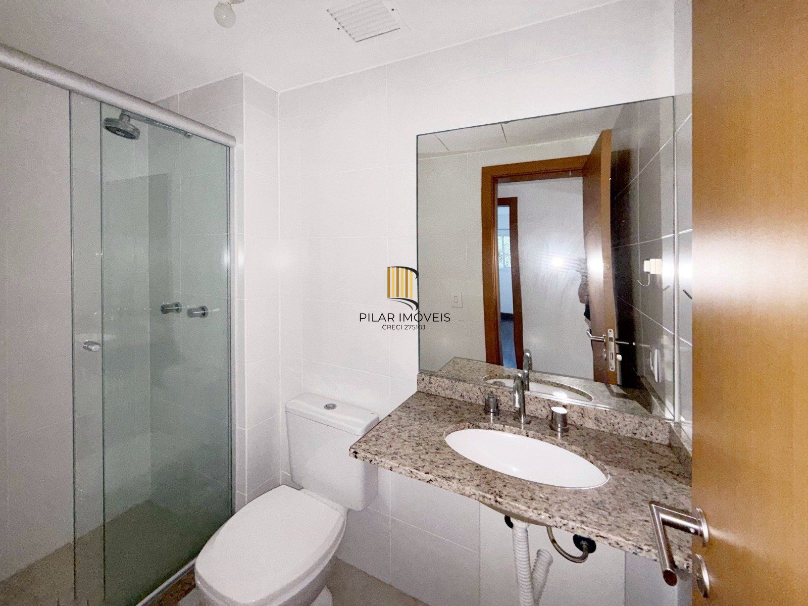 Apartamento com 2 dormitórios, sendo 1 suíte, e sala ampla com ambientes integrados - Condomínio Residencial Sucre