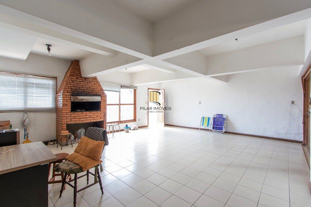 Casa para Venda - 336.21m², 3 dormitórios, sendo 1 suites, 3 vagas - Nonoai