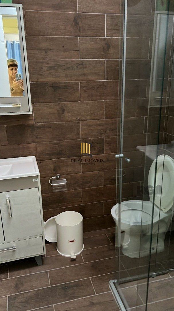 Casa 5 dormitórios no bairro Atlântida