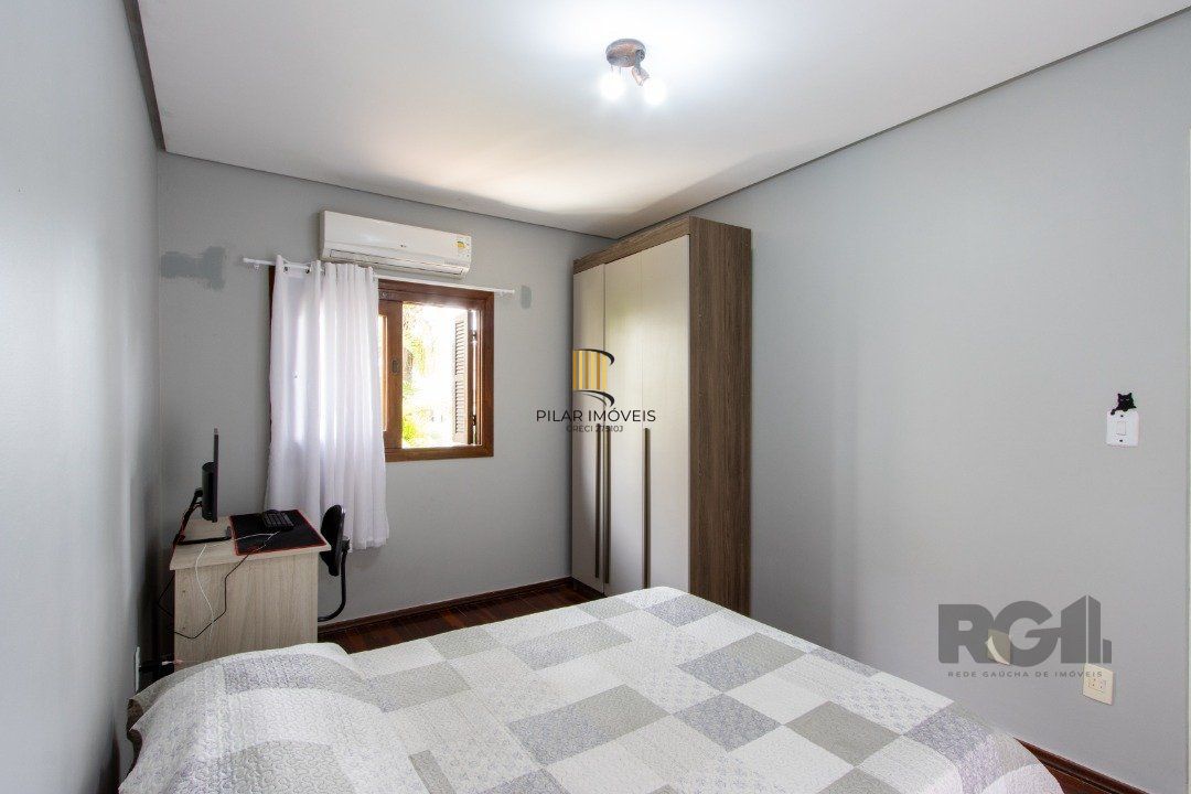 Casa 3 dormitórios no bairro Camaquã