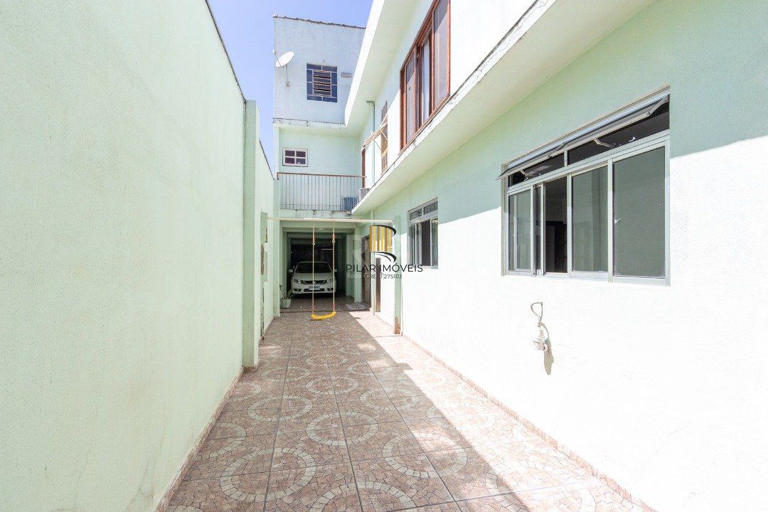Sobrado para Venda - 356.93m², 4 dormitórios, sendo 2 suites, 4 vagas - Tristeza