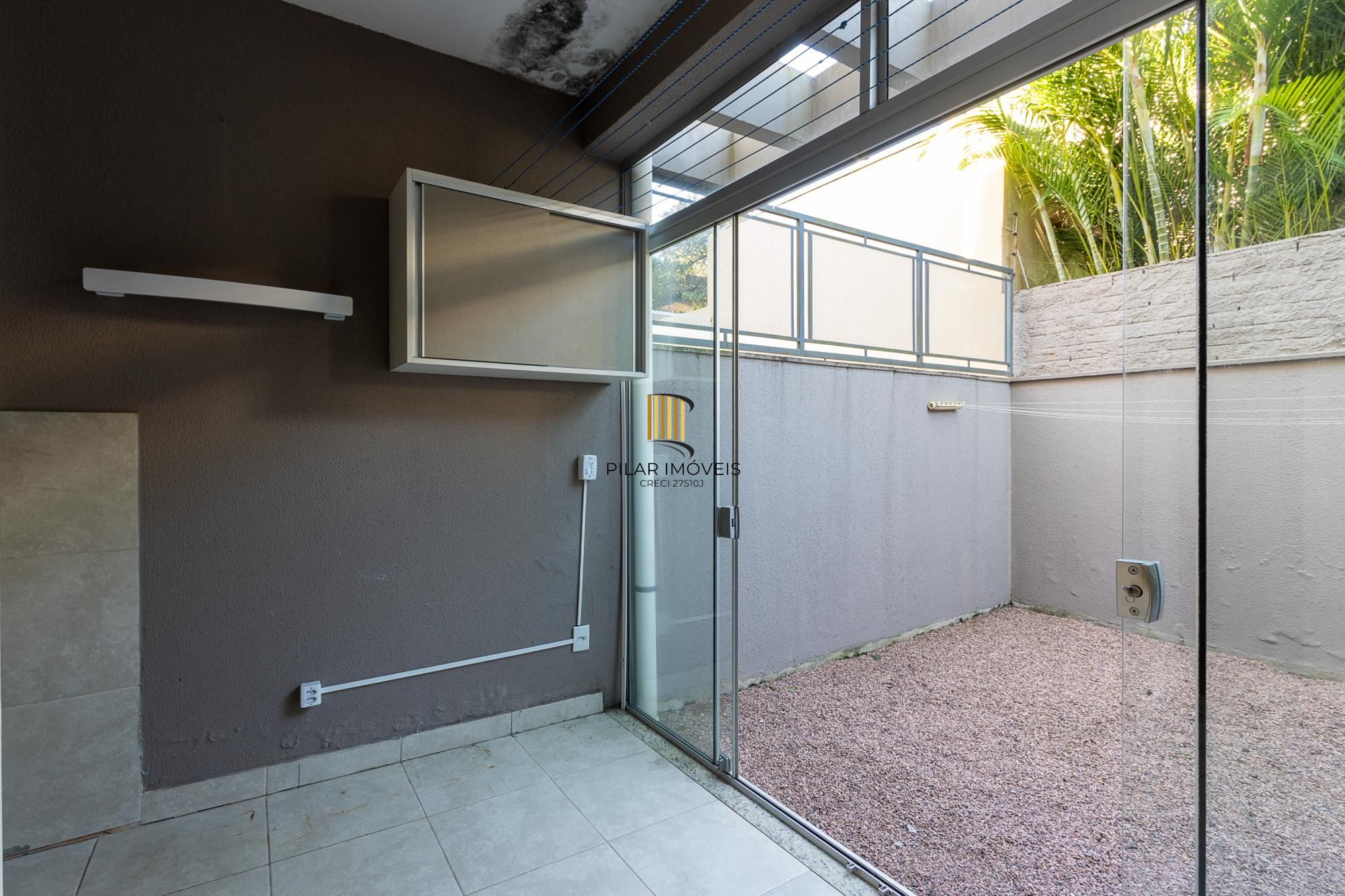 Casa para Venda - 135.78m², 3 dormitórios, sendo 3 suites, 1 vaga - Guarujá