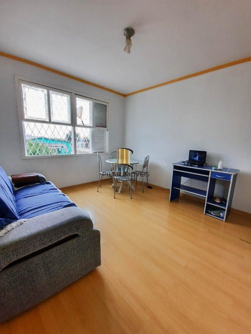 Apartamento de 2 dormitórios á venda no bairro Cristal em Porto Alegre.