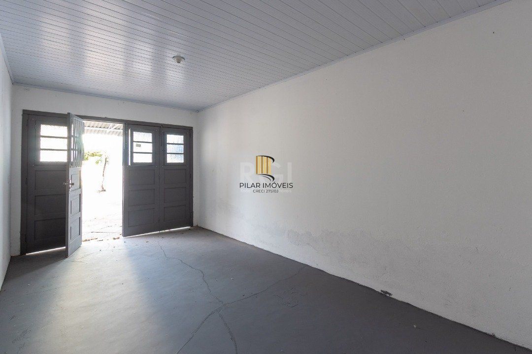 Casa para Venda - 180.2m², 3 dormitórios, 3 vagas - Medianeira