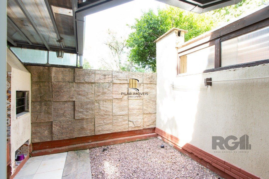 Casa de Condomínio 2 dormitórios no bairro Aberta dos Morros