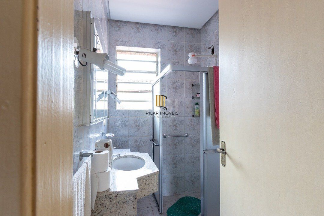 Casa para Venda - 118m², 2 dormitórios, 2 vagas - Medianeira