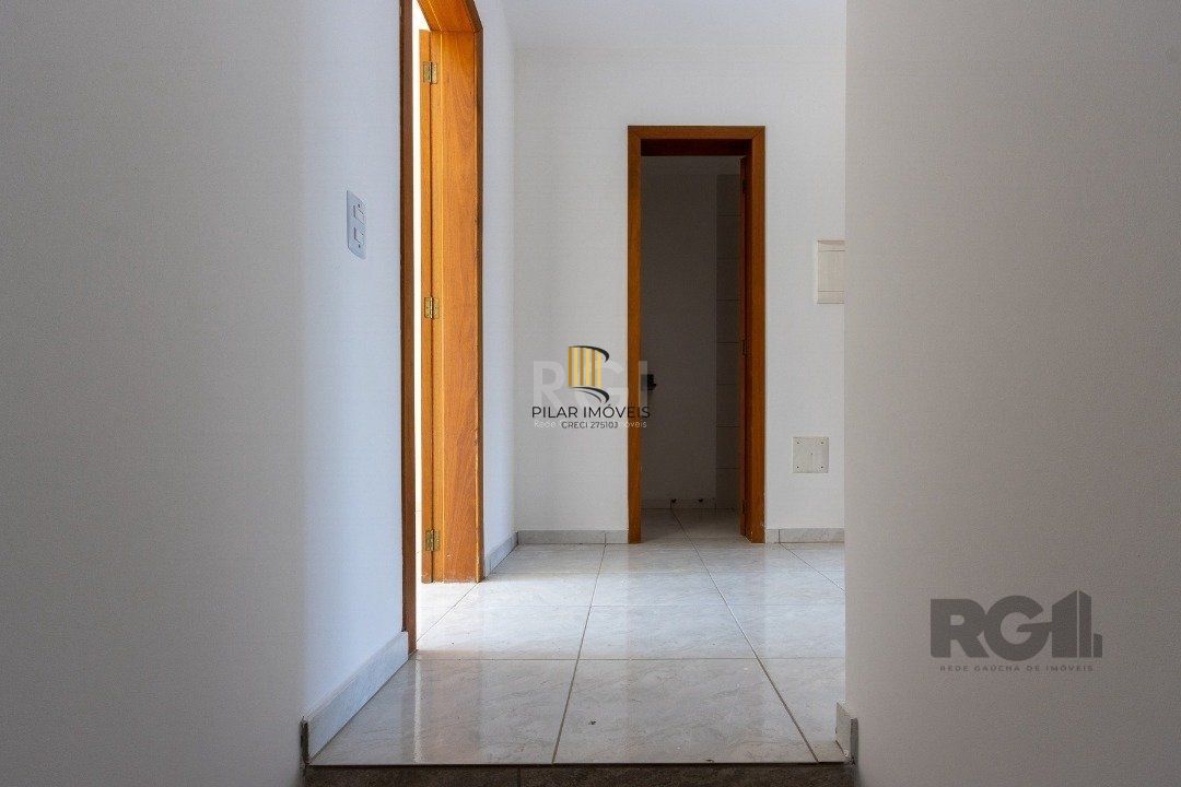 Casa 3 dormitórios no bairro Guarujá