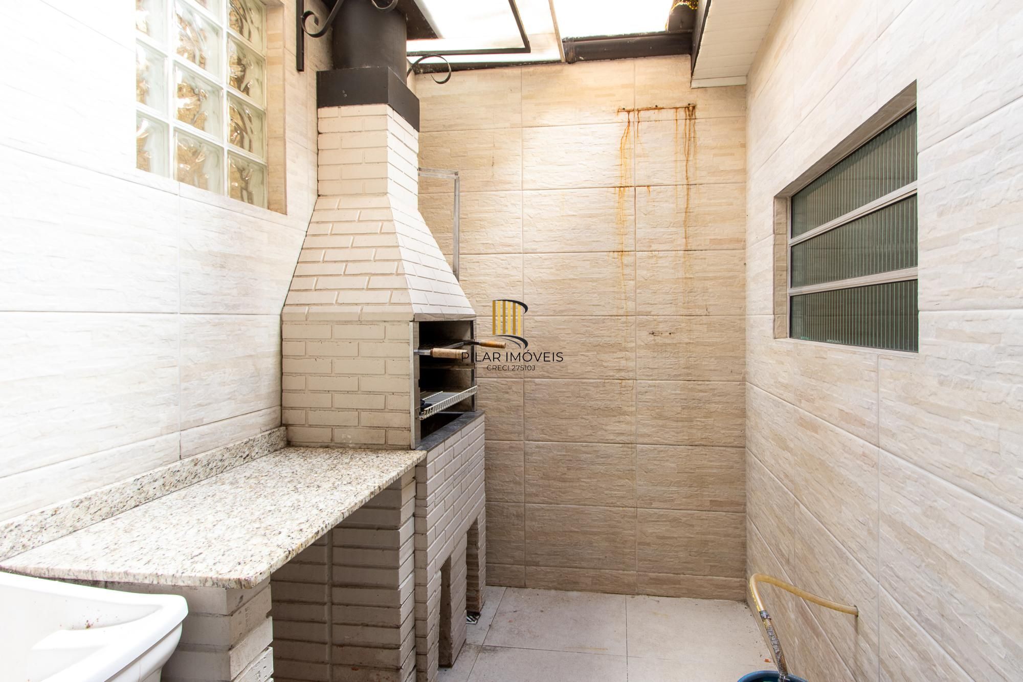 Casa de Condomínio 3 dormitórios no bairro Vila Nova