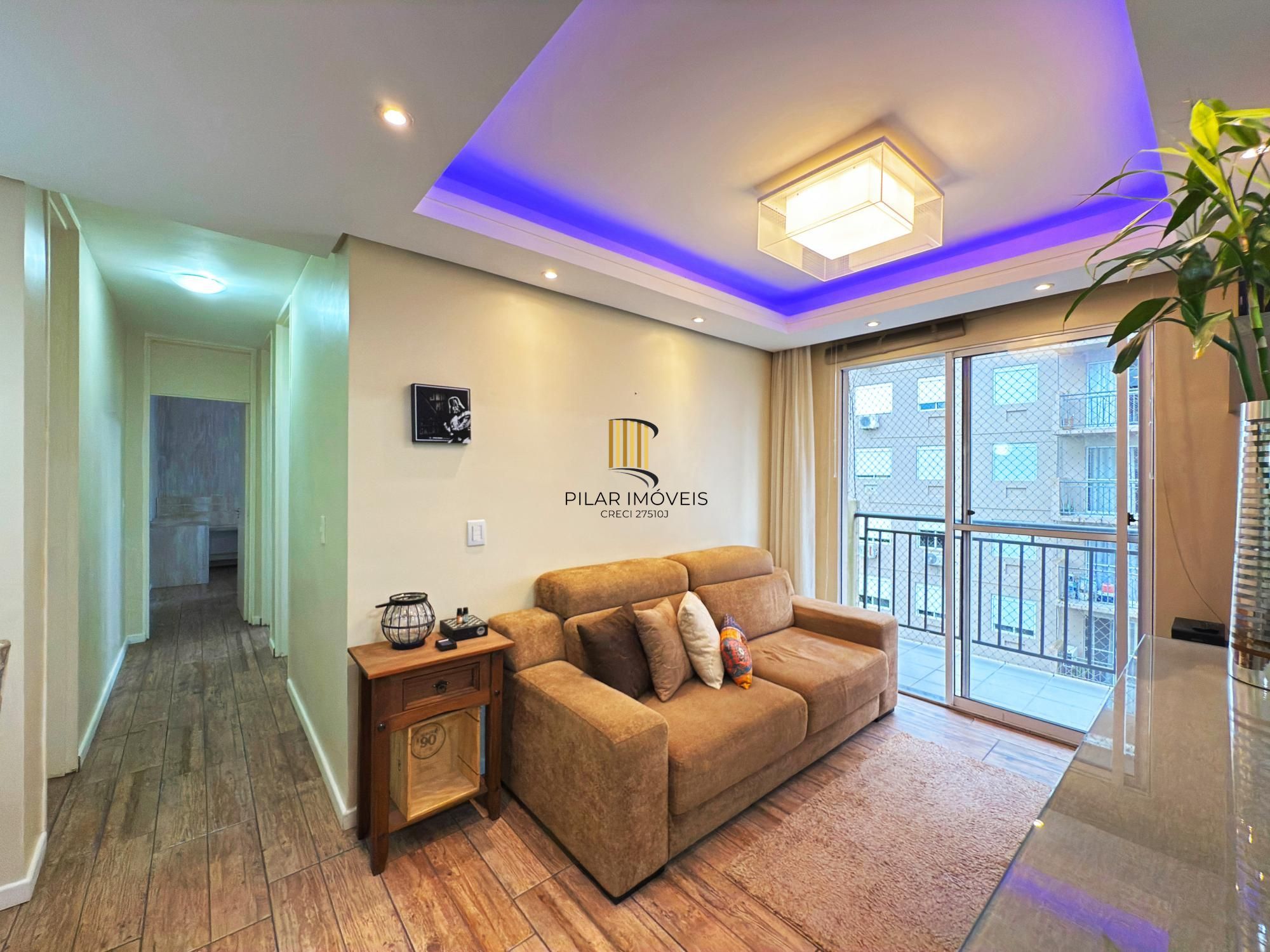 Apartamento de 3 dormitórios, 1 suíte e 2 vagas de garagem cobertas.