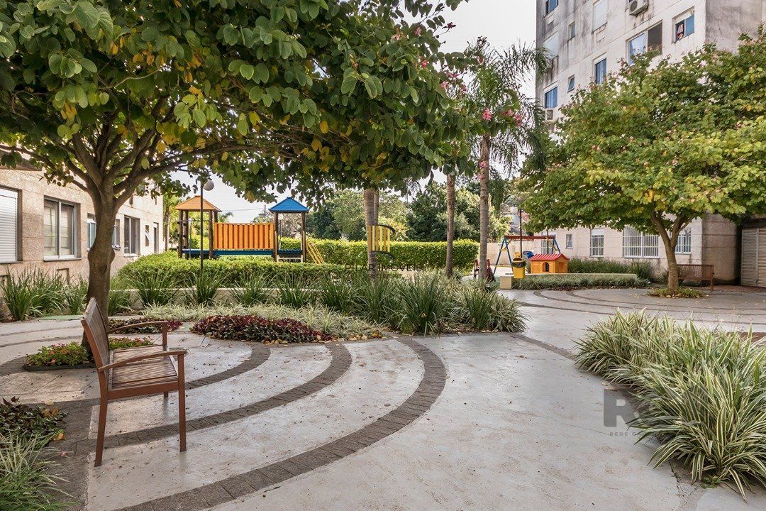 Apartamento  com 2 quartos e 1 banheiro no total