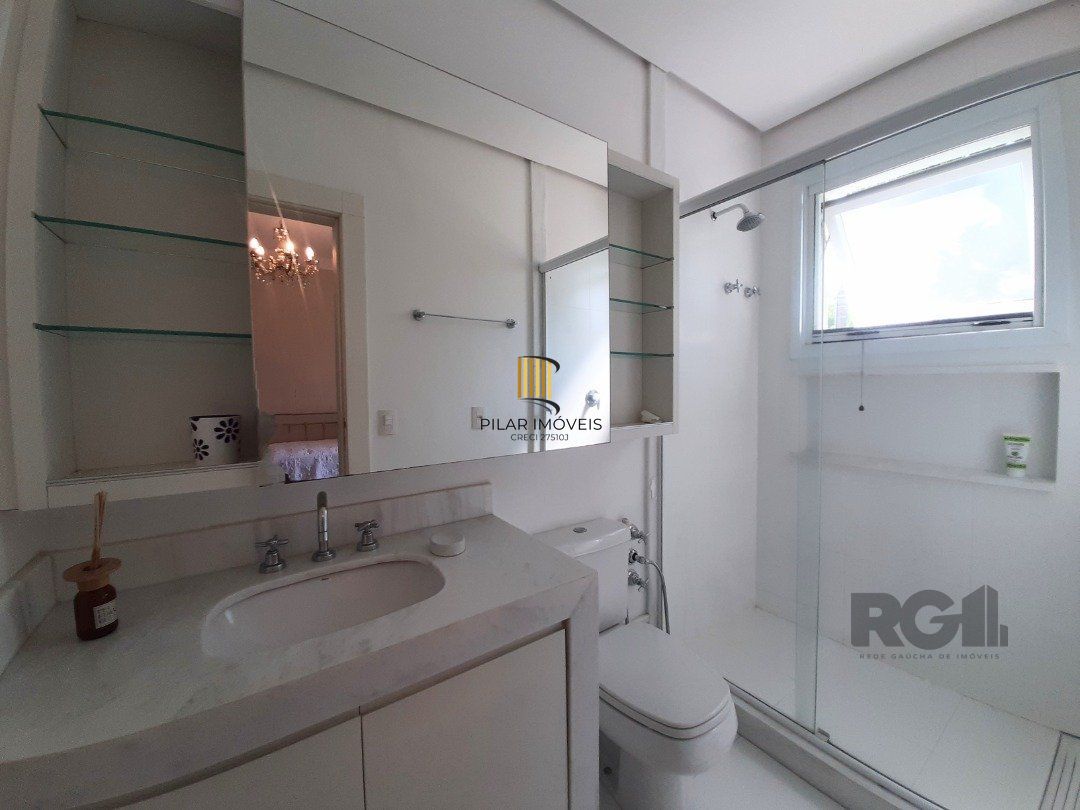 Casa Condominio para Venda - 423.23m², 4 dormitórios, sendo 4 suites, 4 vagas - Terra Ville