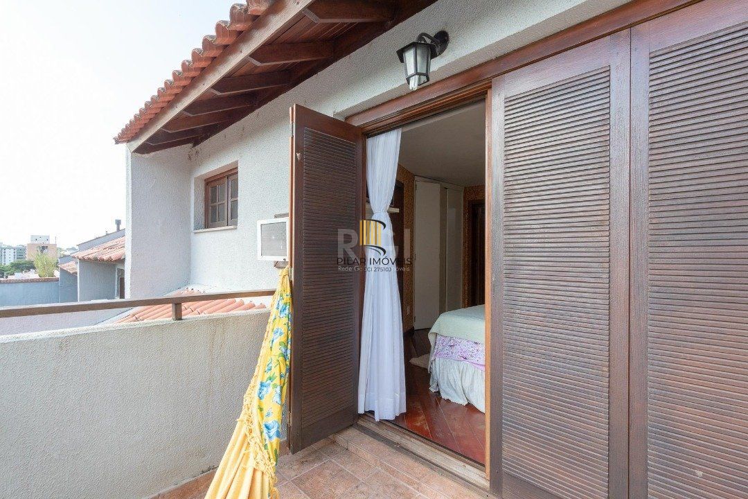 Casa Condominio para Venda - 175m², 3 dormitórios, sendo 1 suites, 4 vagas - Tristeza