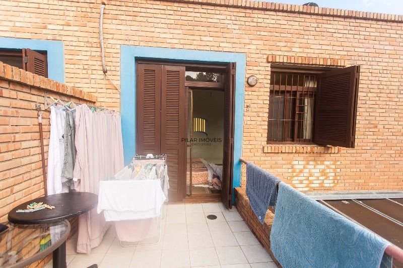 Casa Condominio para Venda - 170m², 3 dormitórios, sendo 1 suites, 2 vagas - Cavalhada
