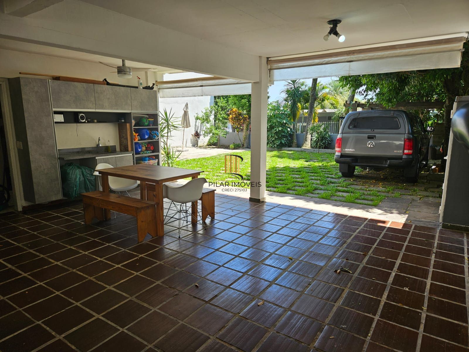 Casa em Condomínio, 03 dormitórios 04 Vagas, 229m²  na Tristeza, Porto Alegre, RS!!