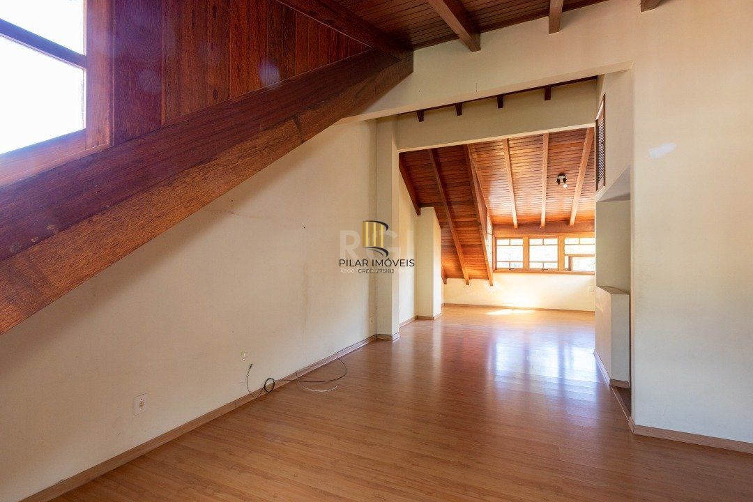 Casa para Venda - 178m², 3 quartos, 1 suite, 2 vagas - Jardim Isabel