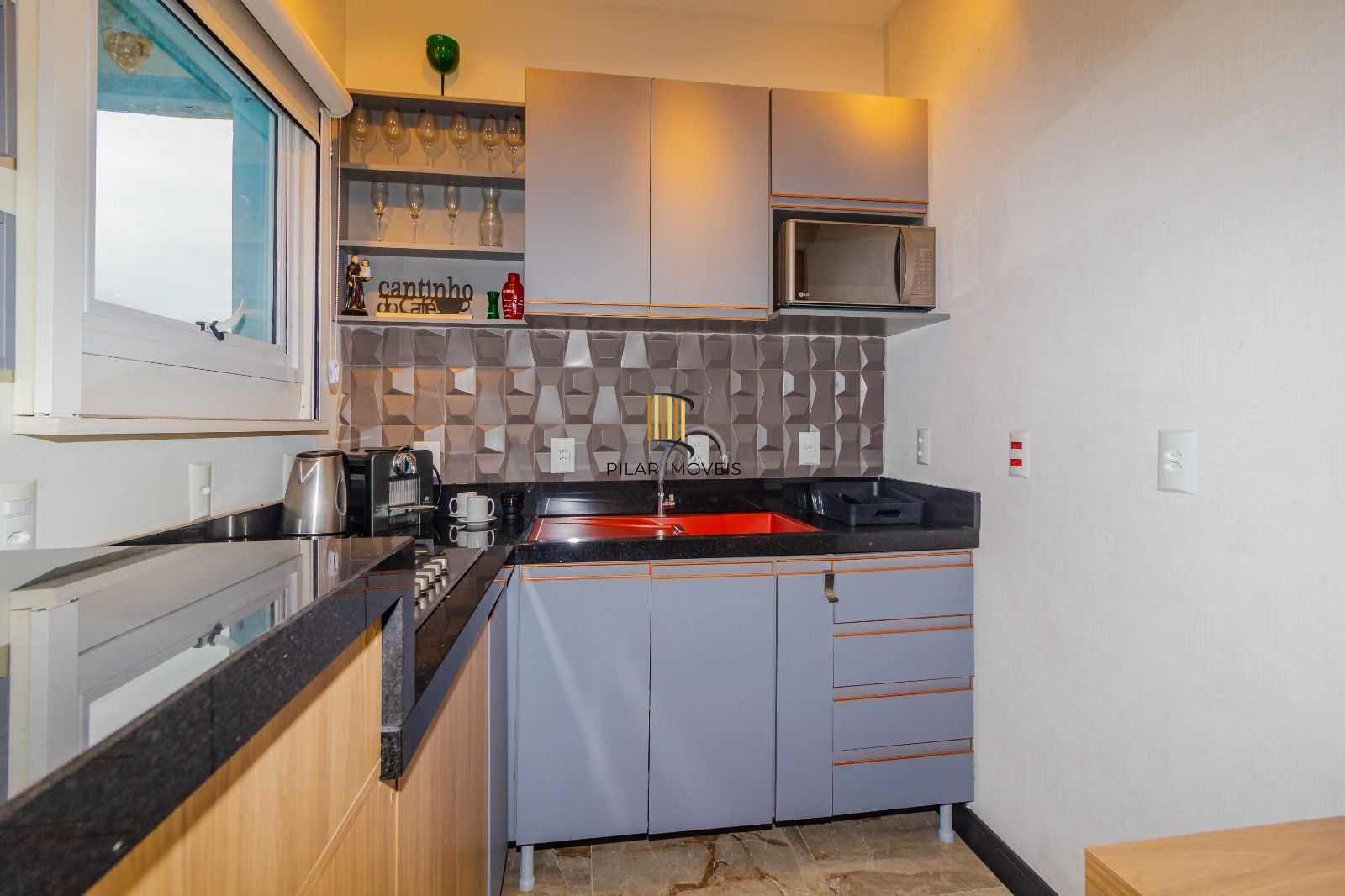 Apartamento 1 dormitório Bairro: Centro Histórico