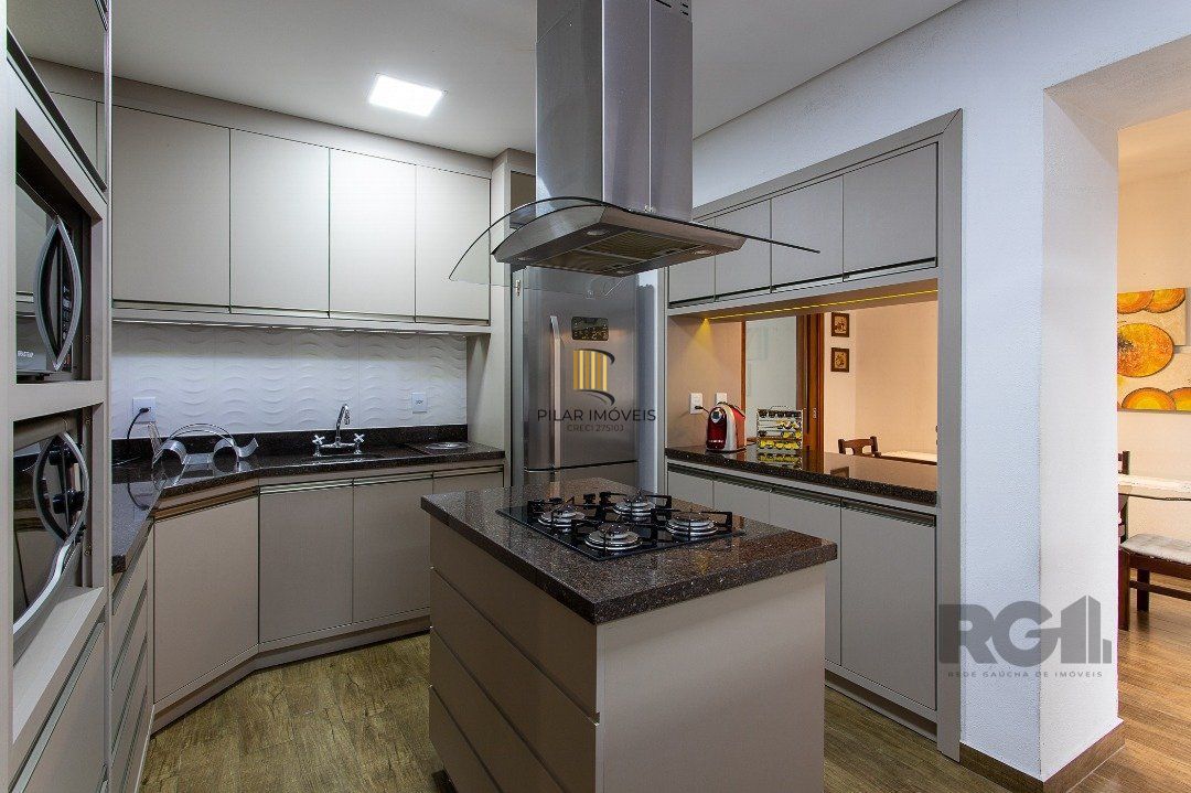 Casa 4 dormitórios no bairro Jardim Isabel