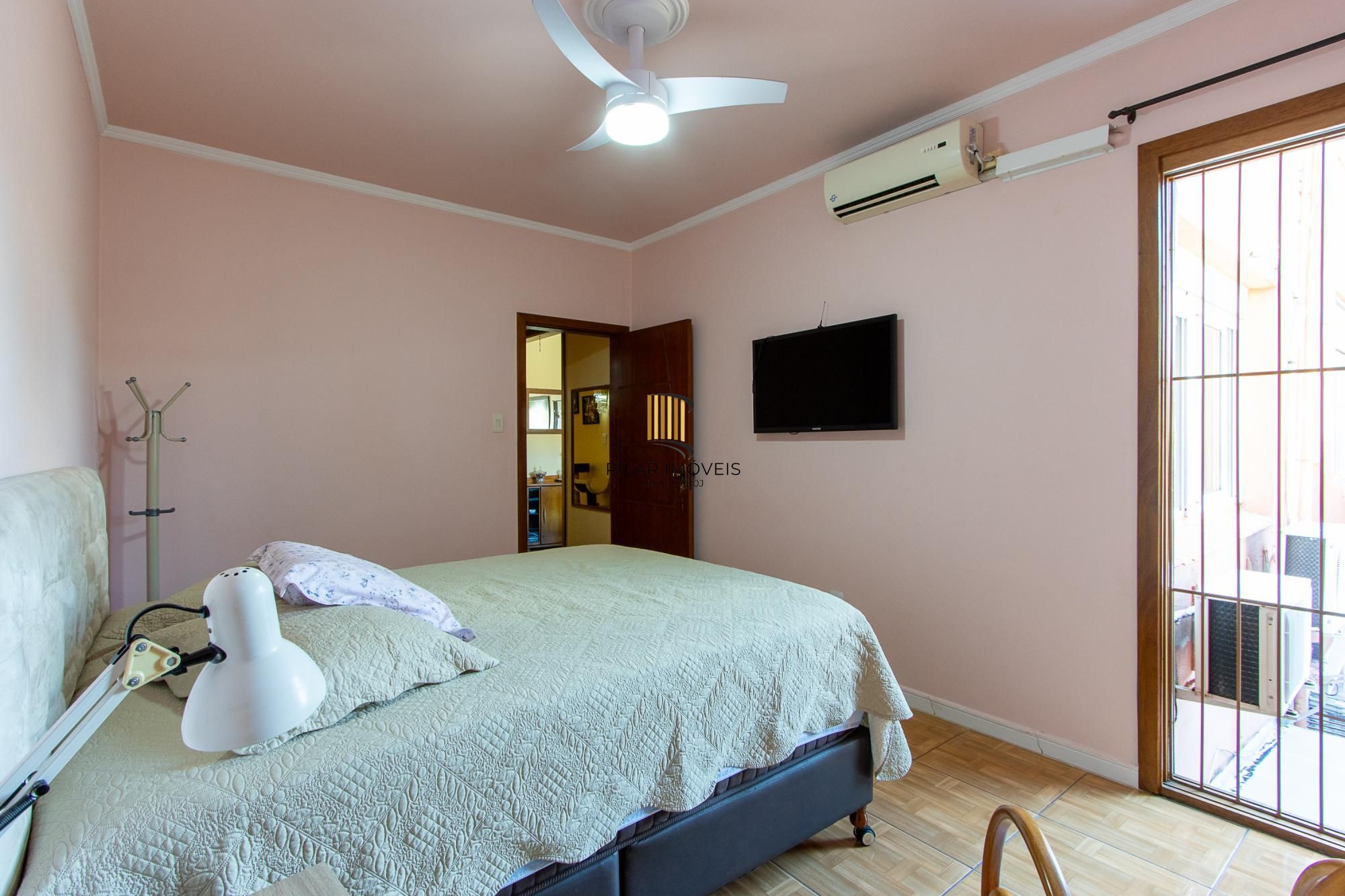 Apartamento de 2 dormitórios no bairro Medianeira.