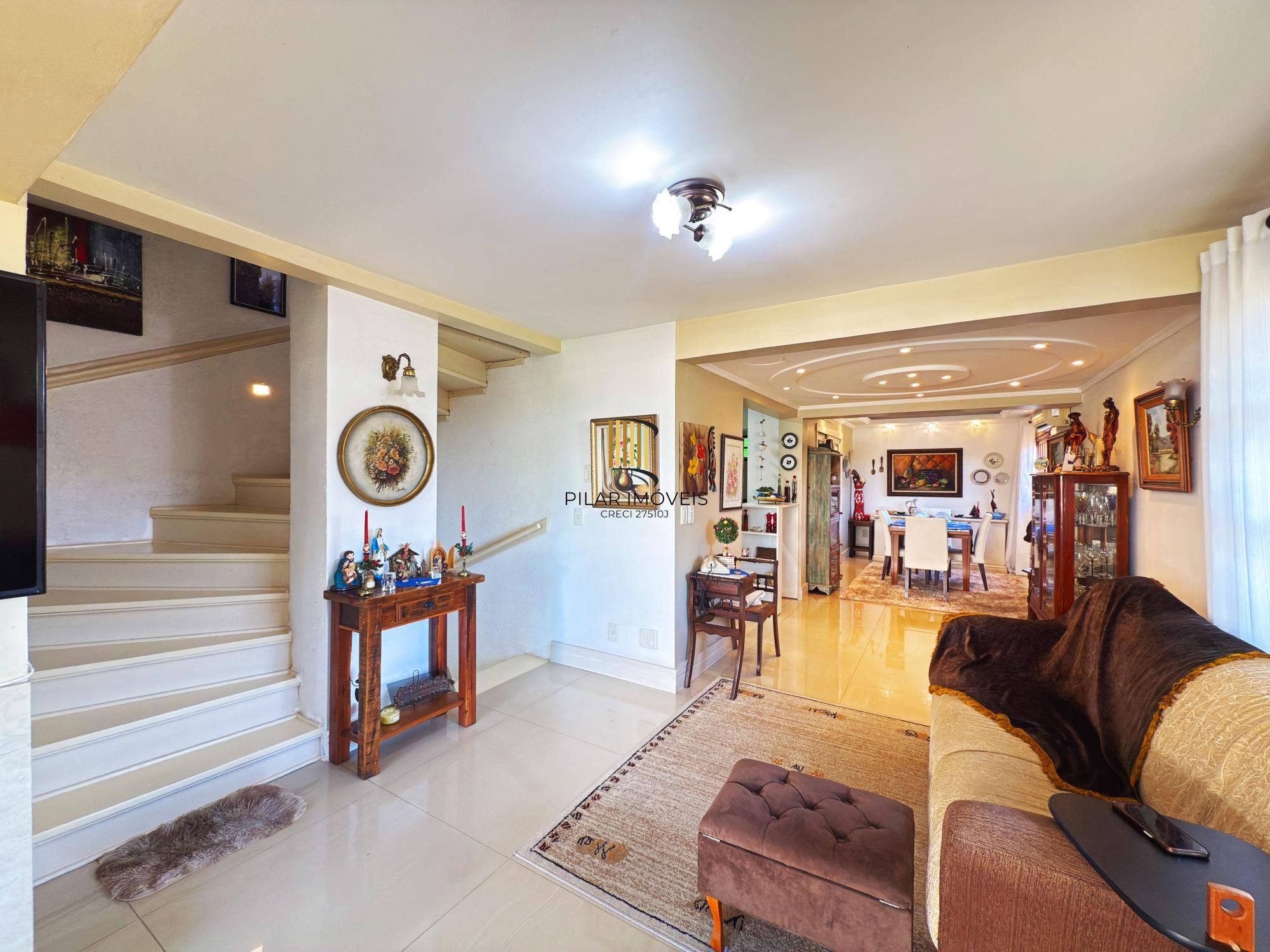 Casa em condomínio bairro Tristeza, com 185m² privativos.