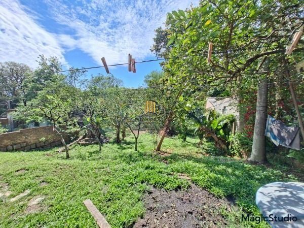 Casa 2 dormitórios no bairro Ponta Grossa