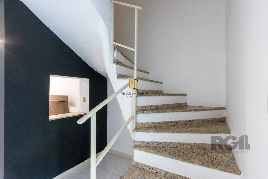 Casa 3 dormitórios no bairro Espírito Santo