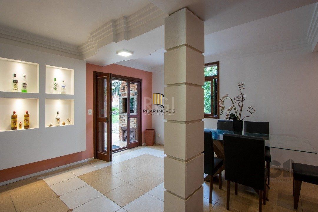 Casa Condominio para Venda - 170m², 3 dormitórios, sendo 1 suites, 2 vagas - Cavalhada