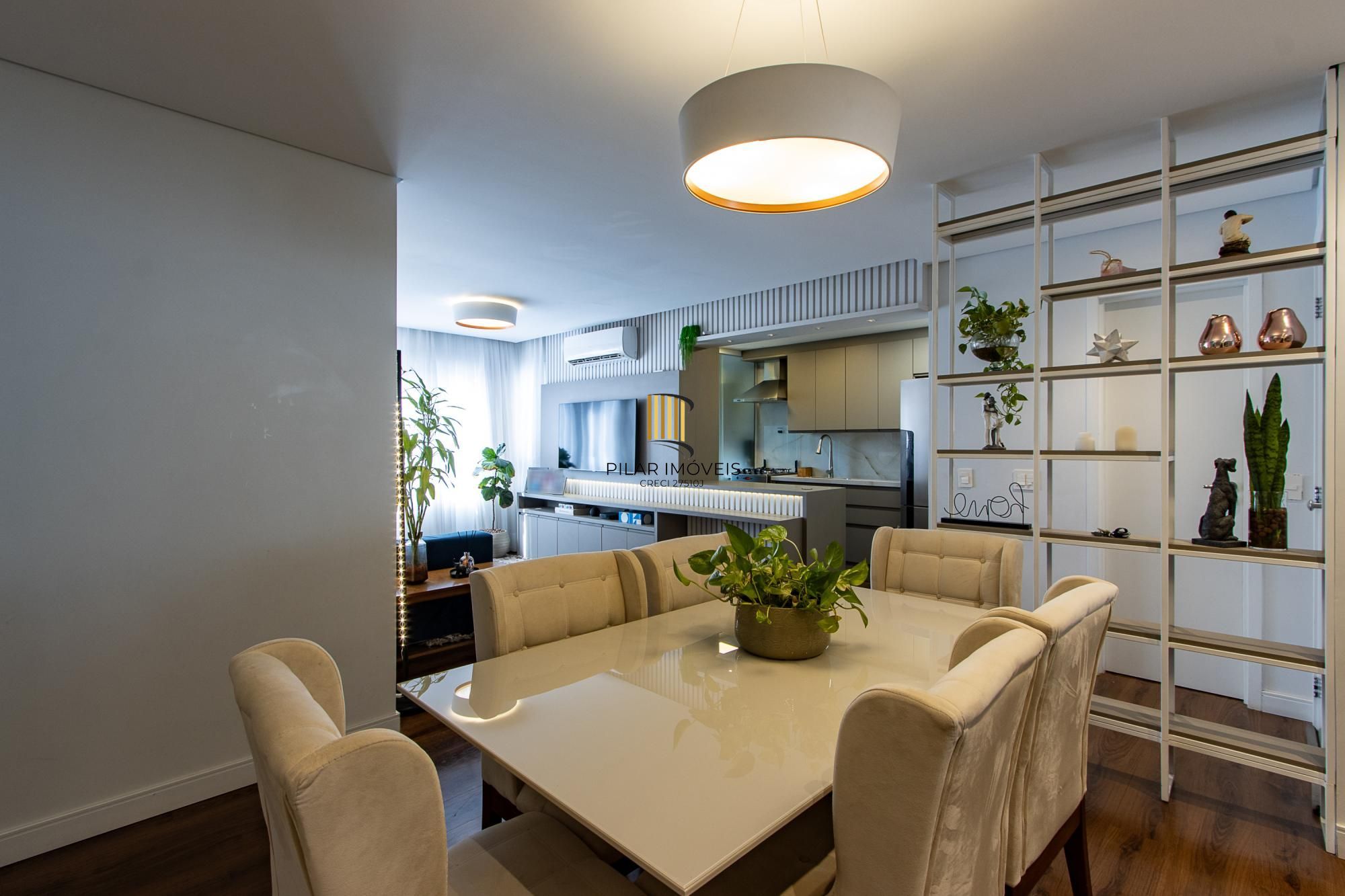 Apartamento impecável, orientação solar privilegiada!