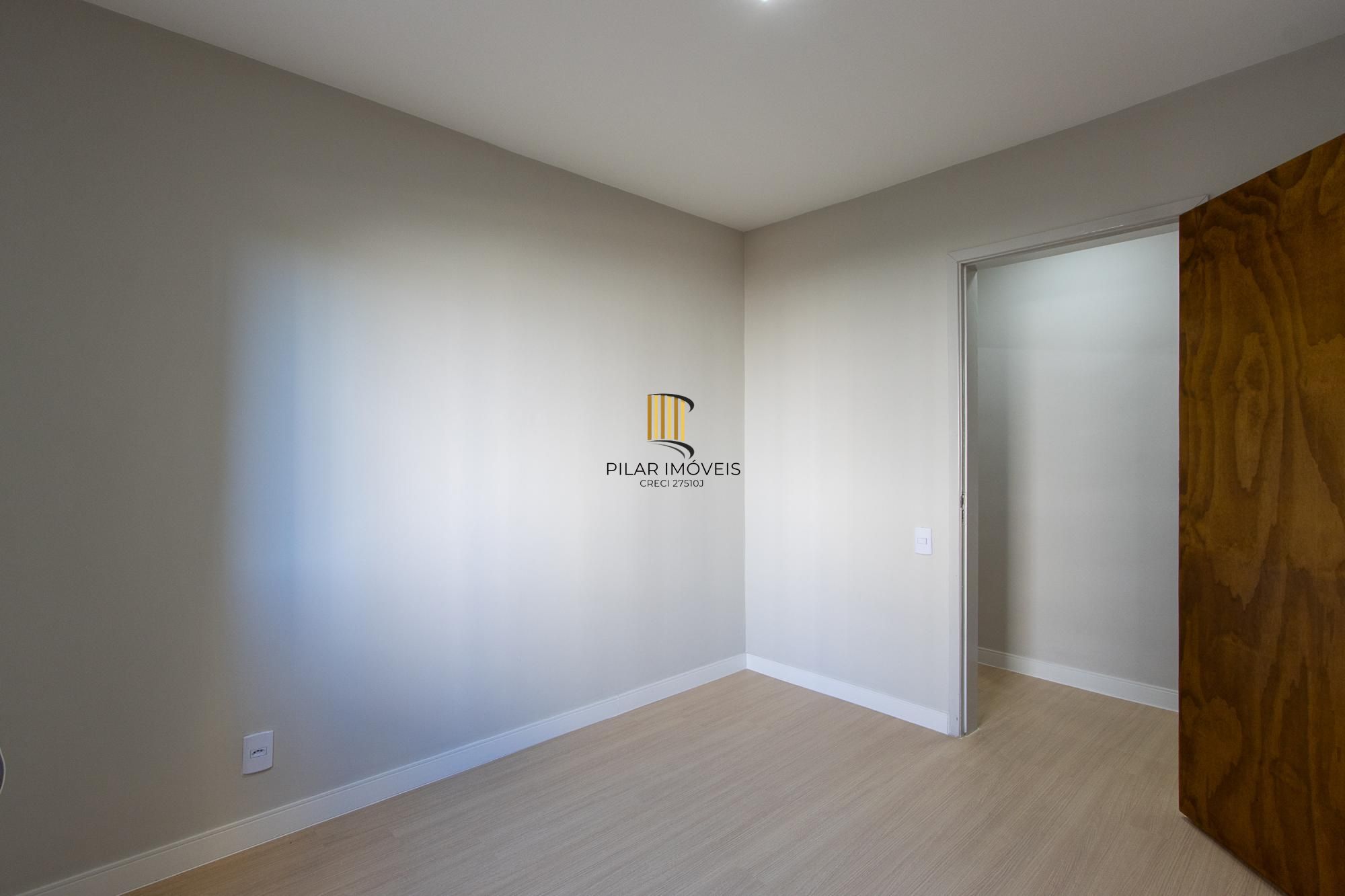 APARTAMENTO 2 DORMITÓRIOS, REFORMADO - BAIRRO TRISTEZA