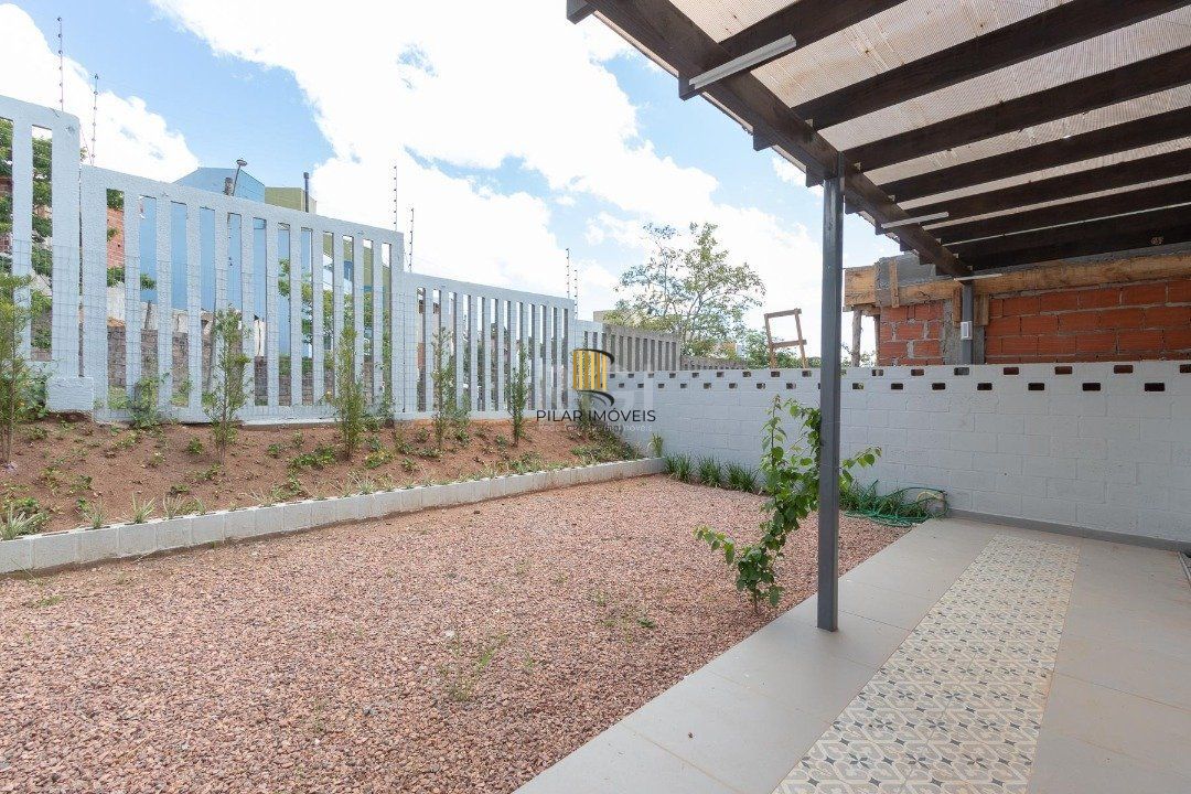 Casa Condominio para Venda - 219m², 3 dormitórios, sendo 1 suites, 2 vagas - Vila Nova