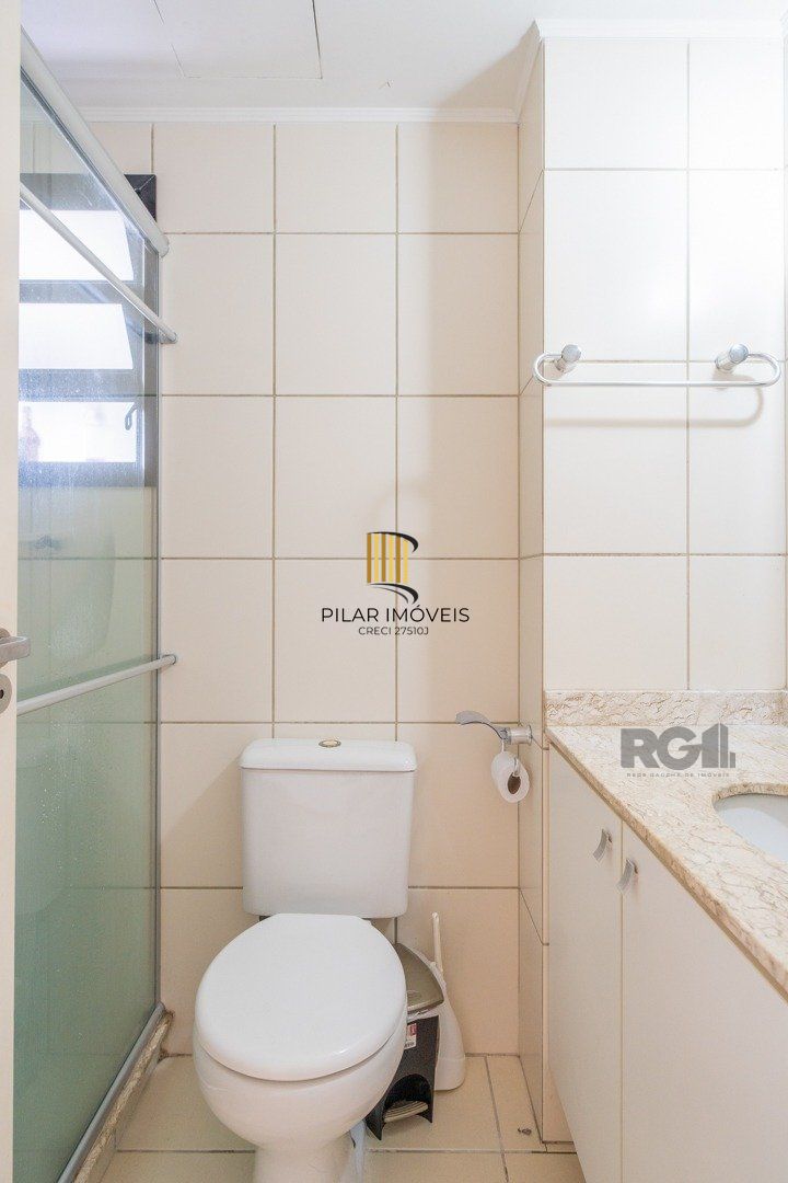 Cobertura Horizontal,  3 quartos, 1 suite, piscina, condominio com infra, 2 vagas - Bairro Tristeza